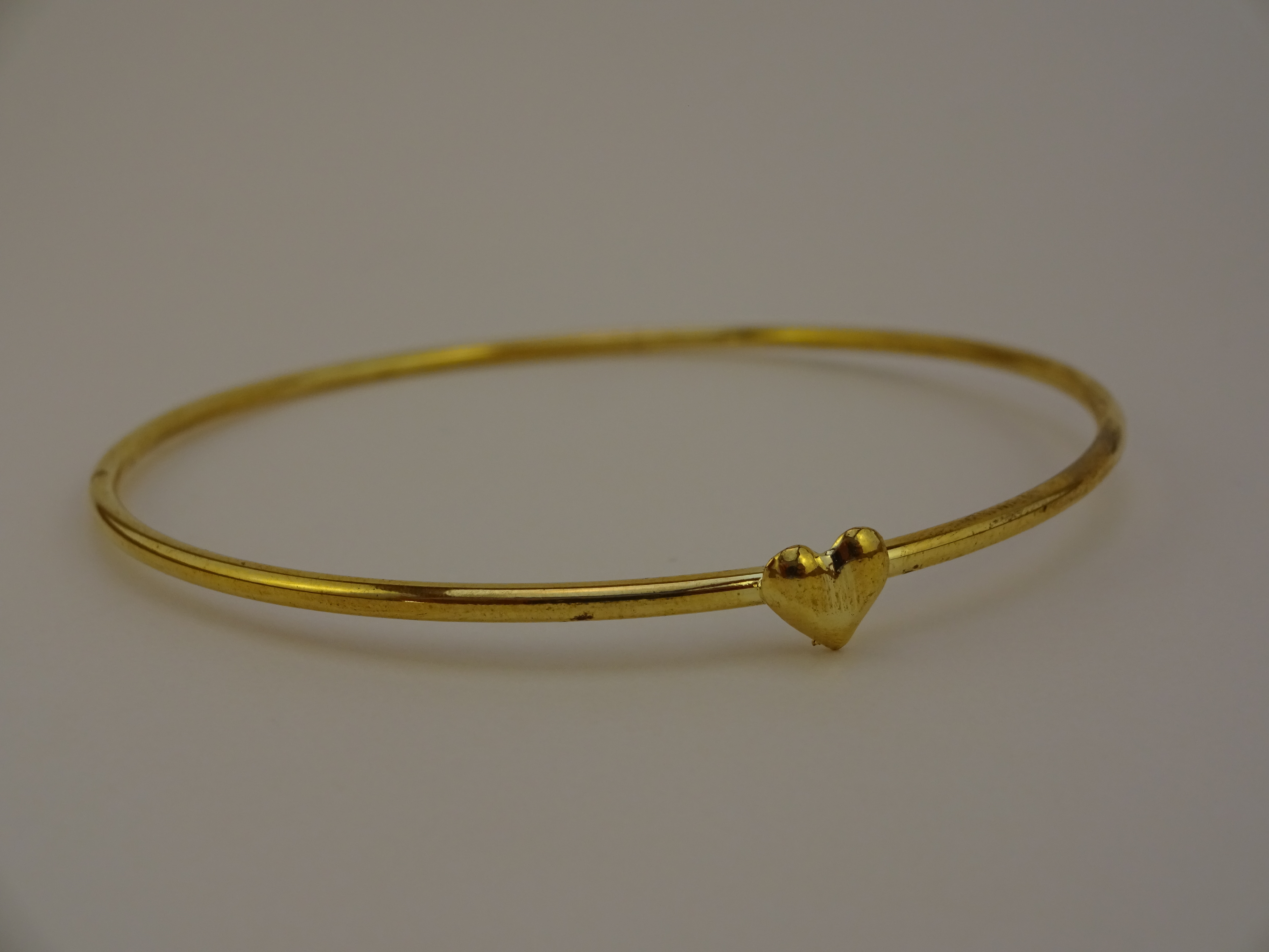 simple gold bangle bracelet