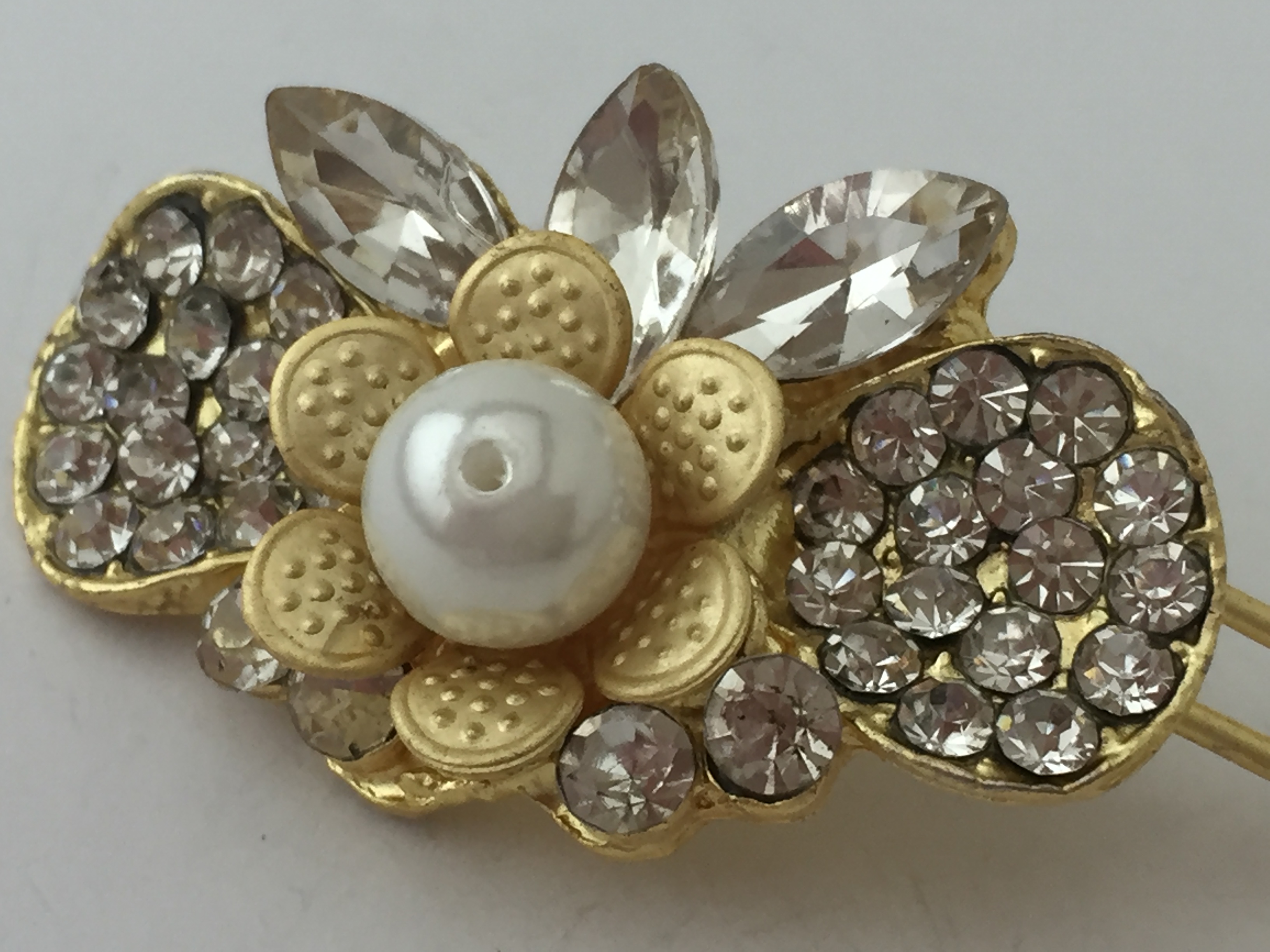 Gold Hair Clip With Pearl And Stones